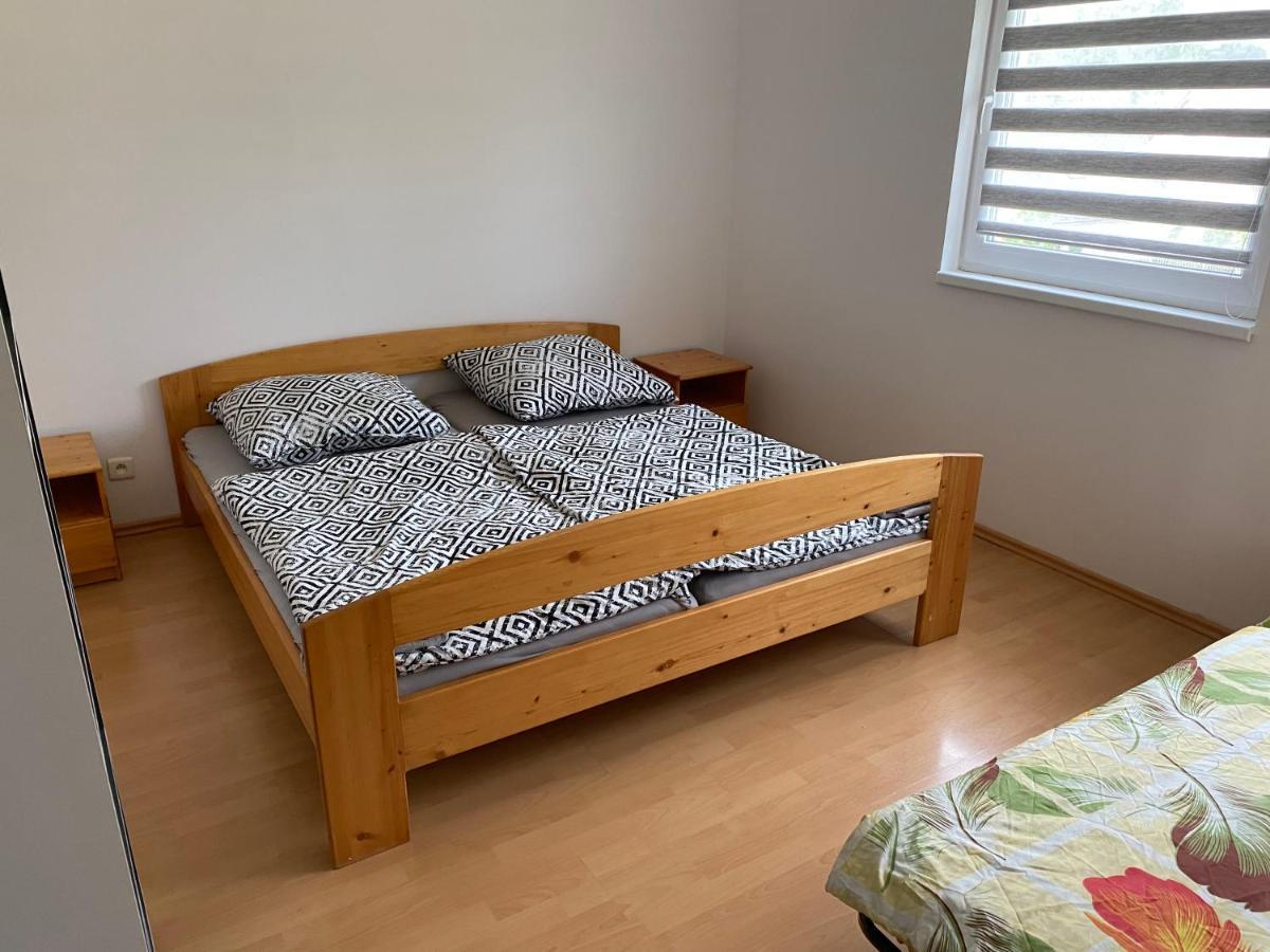 W Apartman 2 Teplice nad Metuji Luaran gambar